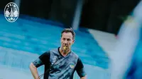 Sadar PSIM Tak Diunggulkan, Van Gastel Tetap Bidik 3 Poin di Kandang Persebaya